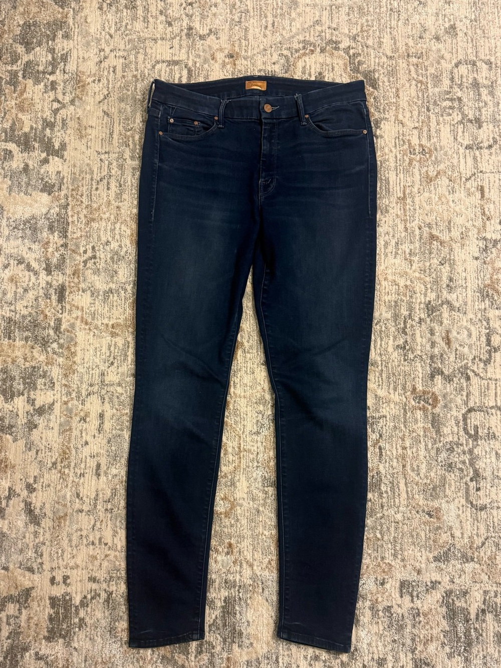 MOTHER The Looker in Crowd Pleaser Size 31 Denim Skinny Jeans Dark Wash